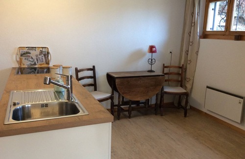 Chateau-d'Oex Apartment | Comfortable mountain flat in Château d'Oex, sleeps 2
