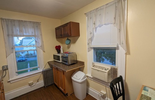 Enola Apartment | Comfortable one-bedroom unit with private parking