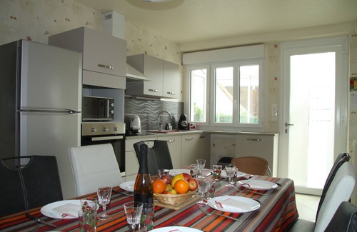 Boulleret House | Comfortable renovated family home on wooded grounds & private parking