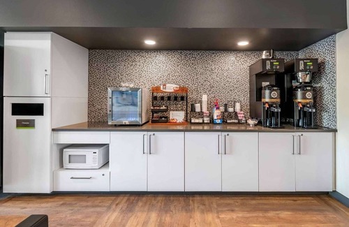 Trailer Estates House | Comfortable Room Steps from Shopping & Dining