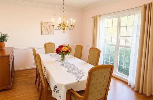 Chapel Hill House | Comfortable Rooms in A Single Family House in Chapel Hill near UNC Duke RTP, with Massage Chair