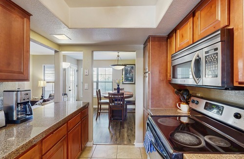 Tucson Condo | Comfortable, Single-Level Condo with Free WiFi, Washer/Dryer, & Shared Pool