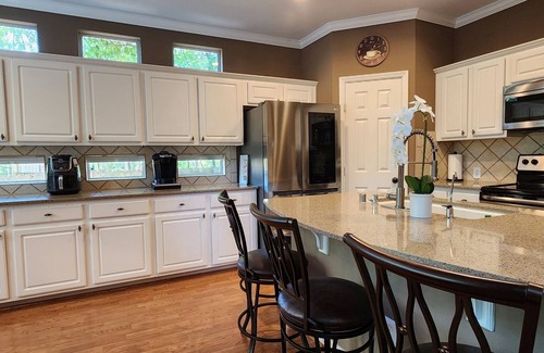 Alden Bridge House | Comfortable, spacious townhome on quiet street. Master on main. Pet friendly!
