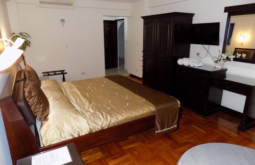 Hospital Hotel | Comfortable Standard King Room