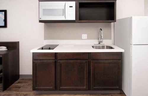 Florida Central Atlantic Coast Hotel | Comfortable Suite w/Full Kitchen – Perfect for Extended Stay