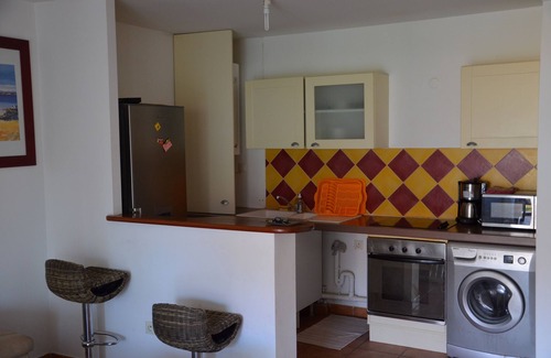 Bas du Fort Apartment | Comfortable T3 with pool and beach