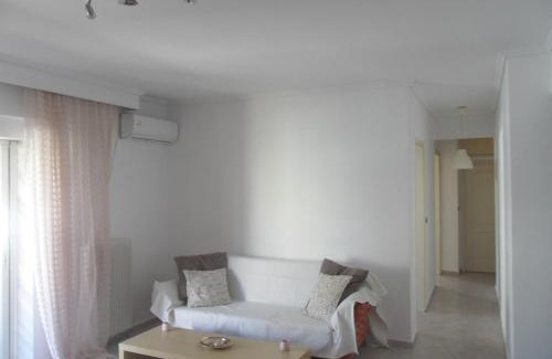 Thermi Apartment | Comfortable Thermi apartment near SKG Airport