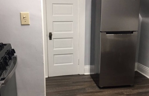 Springfield Apartment | Comfortable two bedroom unit, perfect for traveling professionals.