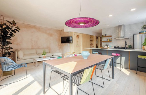 Mile End Apartment | Comfortable & unique apartment. Excellent location.