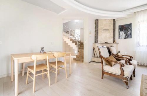 Urla Villa | Comfortable villa with garden in “Urla İskele”