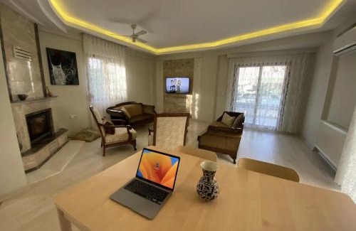 Urla Villa | Comfortable villa with garden in “Urla İskele”