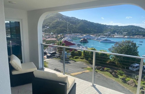 Estate Kings Quarter Condo | Comforts of a house, luxury of a hotel