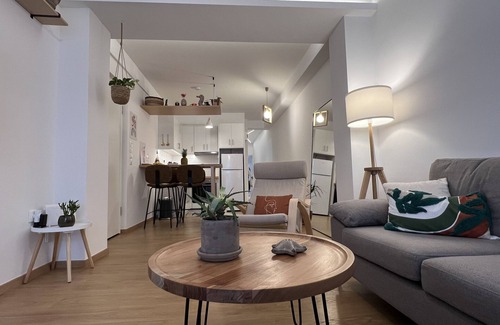 Filopappou Apartment | Comfy 2 BDR Apt in Petralona - Next to metro