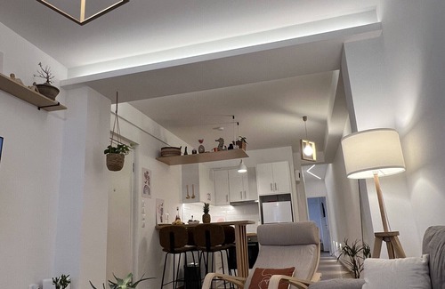 Filopappou Apartment | Comfy 2 BDR Apt in Petralona - Next to metro