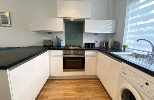 Wareham House | Comfy 2 bed house at Wareham train station; the ‘Gateway to the Purbecks’