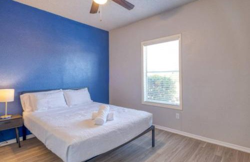Milwood Apartment | Comfy 2BD Apt ~ Austin Texas