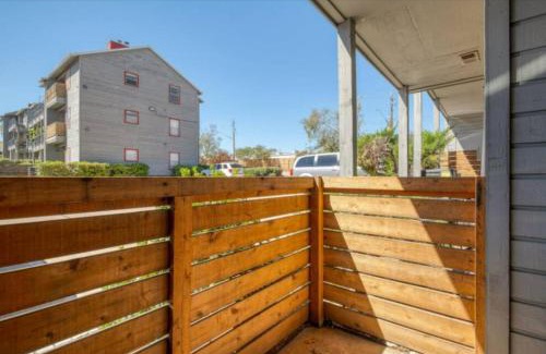Milwood Apartment | Comfy 2BD Apt ~ Austin Texas