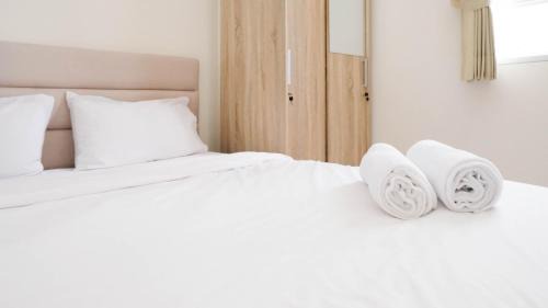 Surabaya Apartment | Comfy 2BR Apartment at Puncak Kertajaya Surabaya near ITS By Travelio