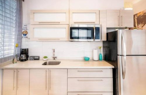 Santurce Apartment | Comfy 2BR in Condado. Short Walk to the Beach.