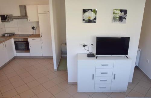 Kranj Apartment | COMFY and BRIGHT Apartment