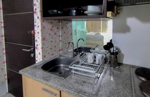 Siwalankerto Apartment | Comfy and Warm Studio at The Square Surabaya Apartment