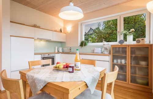 Aschach Apartment | Comfy Apartment ‘Rosenblüte’ on idyllic Family Farm House
