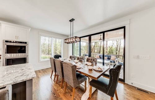 Helen House | Comfy Bear Mountain Lodge– Spacious Family-Friendly Cabin