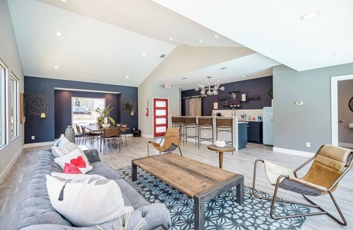 McNeil Apartment | Comfy BoHo 2BD Apt | Cedar Park/North Austin