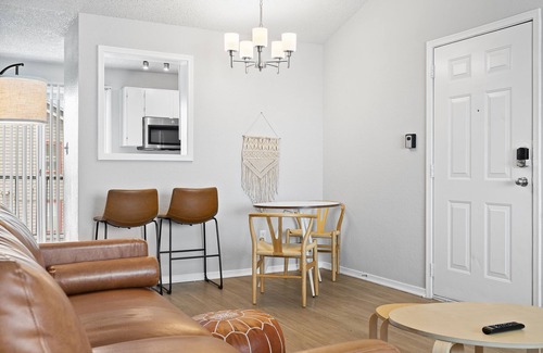 McNeil Apartment | Comfy BoHo 2BD Apt | Cedar Park/North Austin
