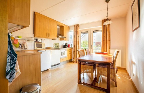 Hoorn House | Comfy holiday home in Hoorn with French balcony