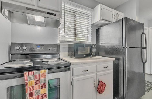 Northeast Raleigh House | Comfy Home in the Heart of Raleigh townhouse