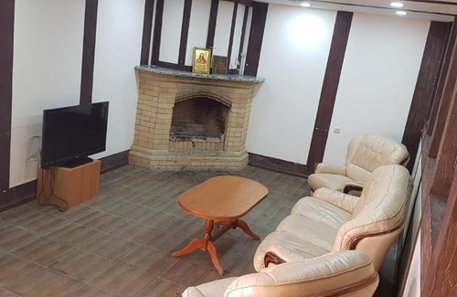 Artashavan House | Comfy house