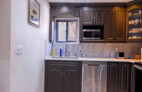 Ajax House | Comfy House in Ajax