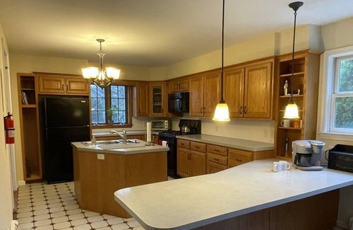 Elverson House | Comfy modernized farmhouse in small village near major roads and attractions.