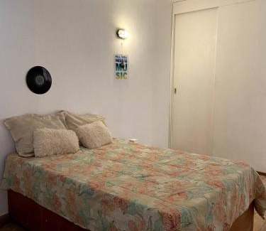 Urbanizacion Eliana House | Comfy Room Near The Airport