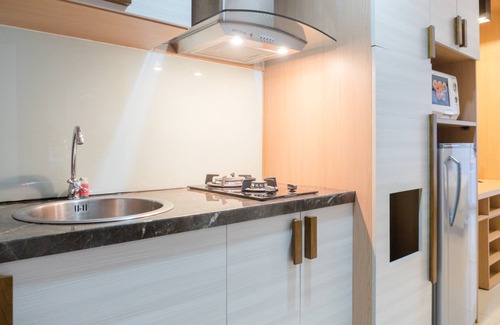 Hegarmanah Apartment | Comfy Studio At Dago Suites Apartment