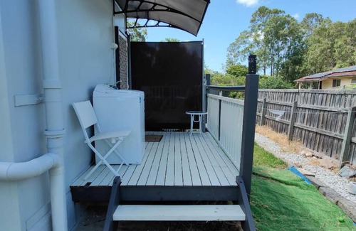 Mount Gravatt East Apartment | Comfy Studio Loft Suite,