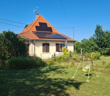 Montret House | commealaferme71.vacances