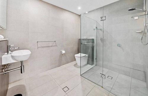 Lidcombe Apartment | Commodious 2 Bedroom APT in OP