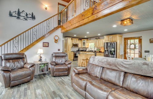 Walnut Mountain Cottage | Community Perks: Mtn-view Ellijay Cabin w/Hot Tub