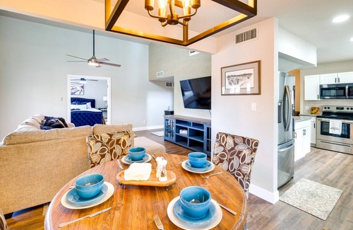 Cottonwood House | Community Perks & Patio: Sun Lakes Home!