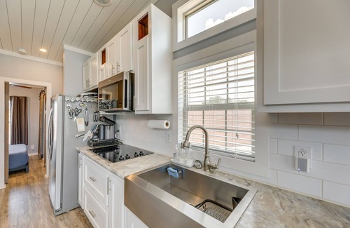 Austin House | Community Pool & Hot Tub: Austin Tiny Home!