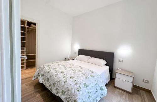 Como Apartment | Como Borghi Two-room apartment near old town with AC