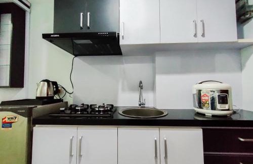 Karawang Apartment | Compact and Cozy Tamansari Mahogany Studio Apartment By Travelio