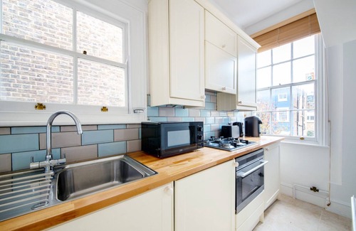 Bayswater Apartment | Compact Bayswater 1BR w/Modern fit out, nr. Notting Hill, by Blueground