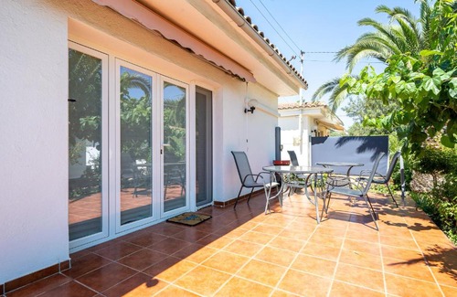 Vilafortuny House | Complejo Colibri 8