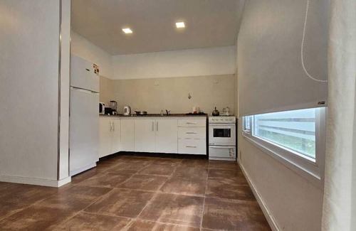 Dina Huapi Cottage | COMPLEJO RAICES PATAGONICAS DUPLEX CALLE LOS PRUNUS