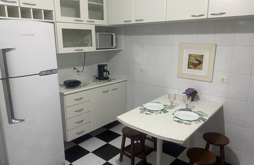 Morro do Maluf Apartment | Complete Apartment with barbecue Praia Pitangueiras/Enseada beach