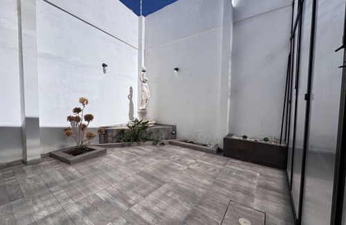 Mineral de la Reforma House | Complete house Paseos de Chavarría 300 M with almost totally roofed spaces.