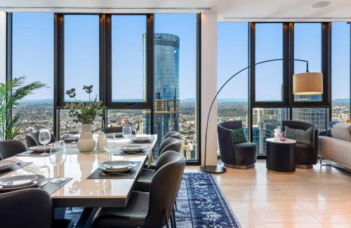 Melbourne Central Business District Apartment | Complete Host Abode318 Apartments